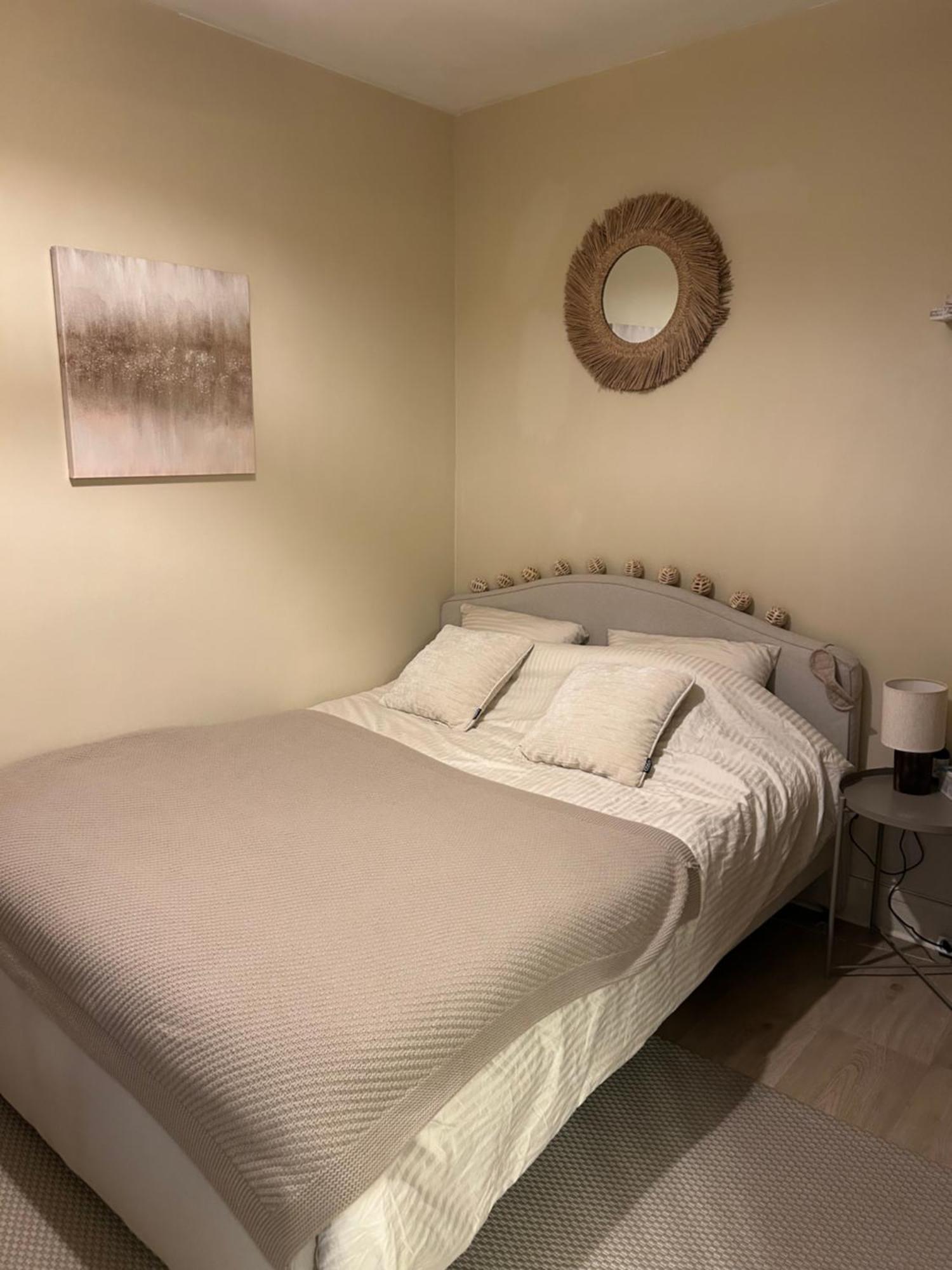 Studio Entierement Renove Avec Balcon Place De La Bastille Paris Exterior foto
